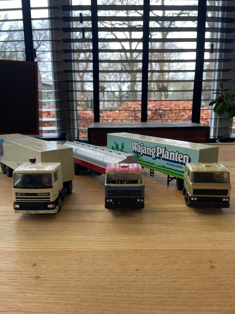 Lion Car DAF 95, 2800 - 3x - De Gouden Krakeling, Wajang, Ophalen of Verzenden, Bus of Vrachtwagen, Lion Toys