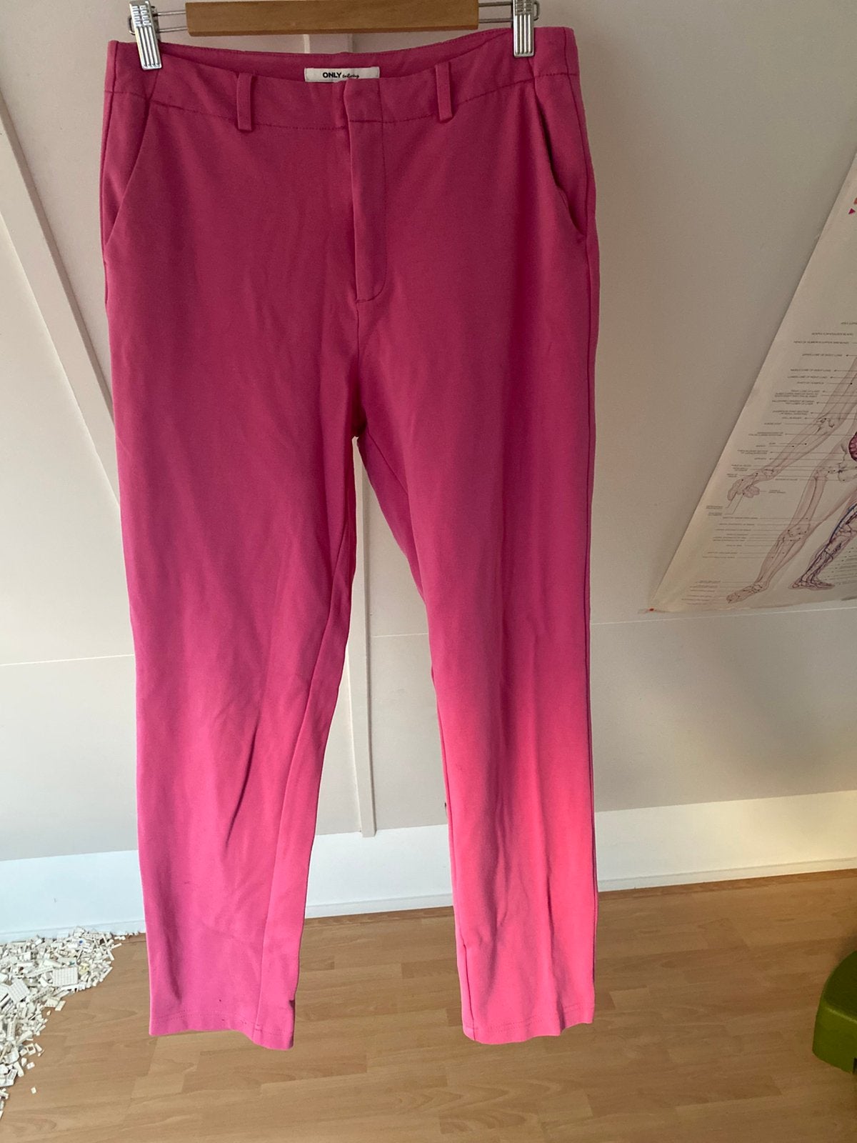 ONLY roze broek maat L / 42 – lengtemaat 34, Kleding | Dames, Maat 42/44 (L), Ophalen of Verzenden, Zo goed als nieuw, Roze