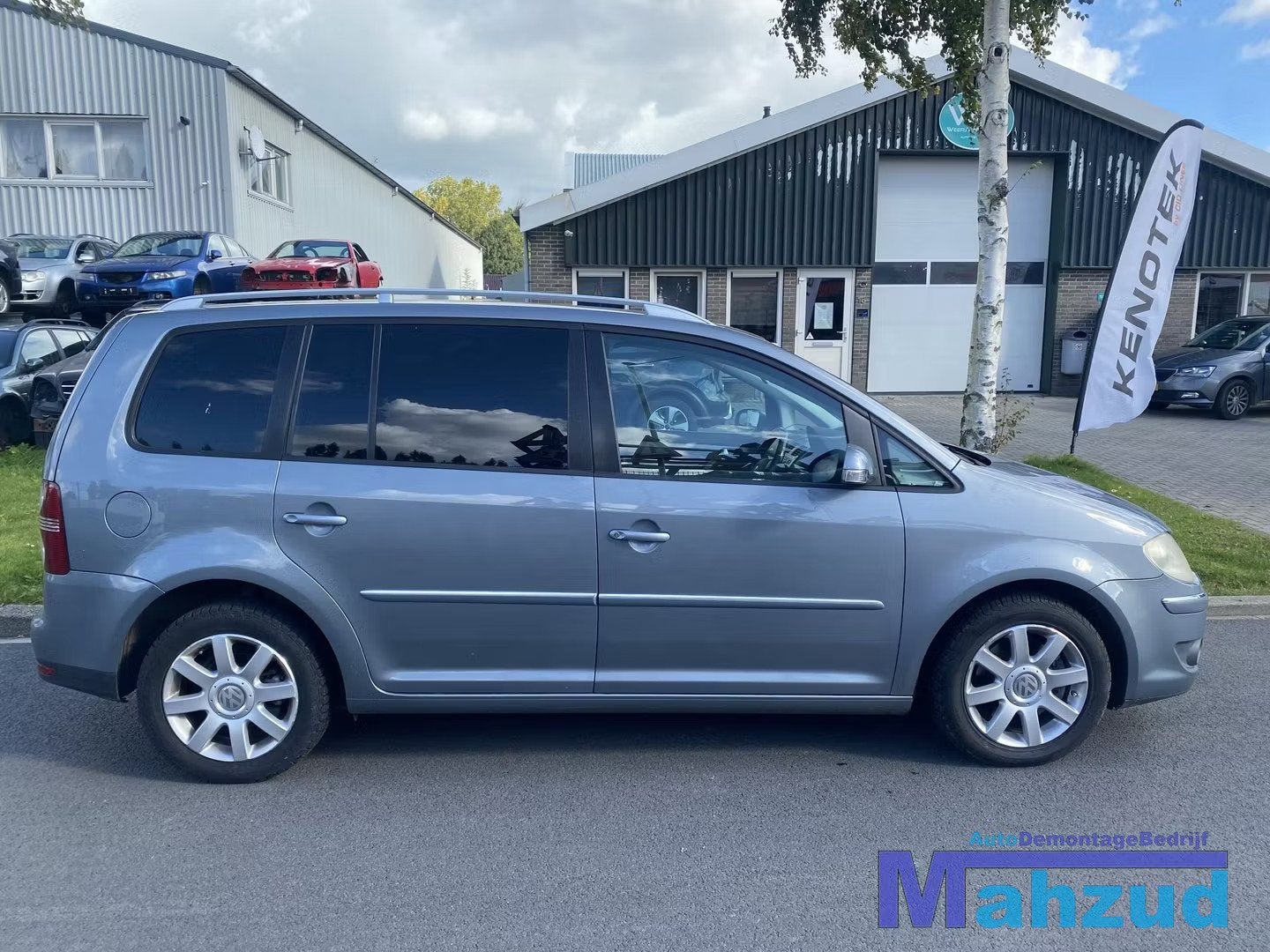2007 VW TOURAN 1T2 GRIJS LR7N Rechts voor deur portier 2003-, Auto-onderdelen, Gebruikt, Volkswagen AG, Volkswagen, Deur