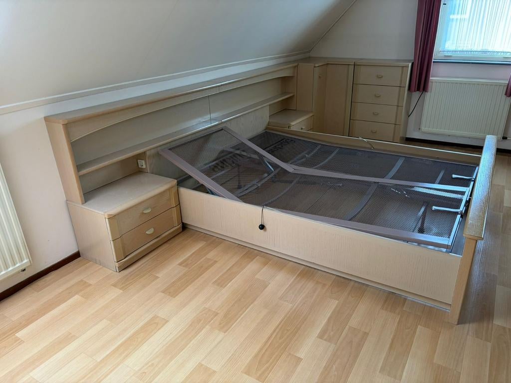 Complete slaapkamer, auping bed handmatig verstelbaar., Ophalen, Gebruikt, Tweepersoons, Modern