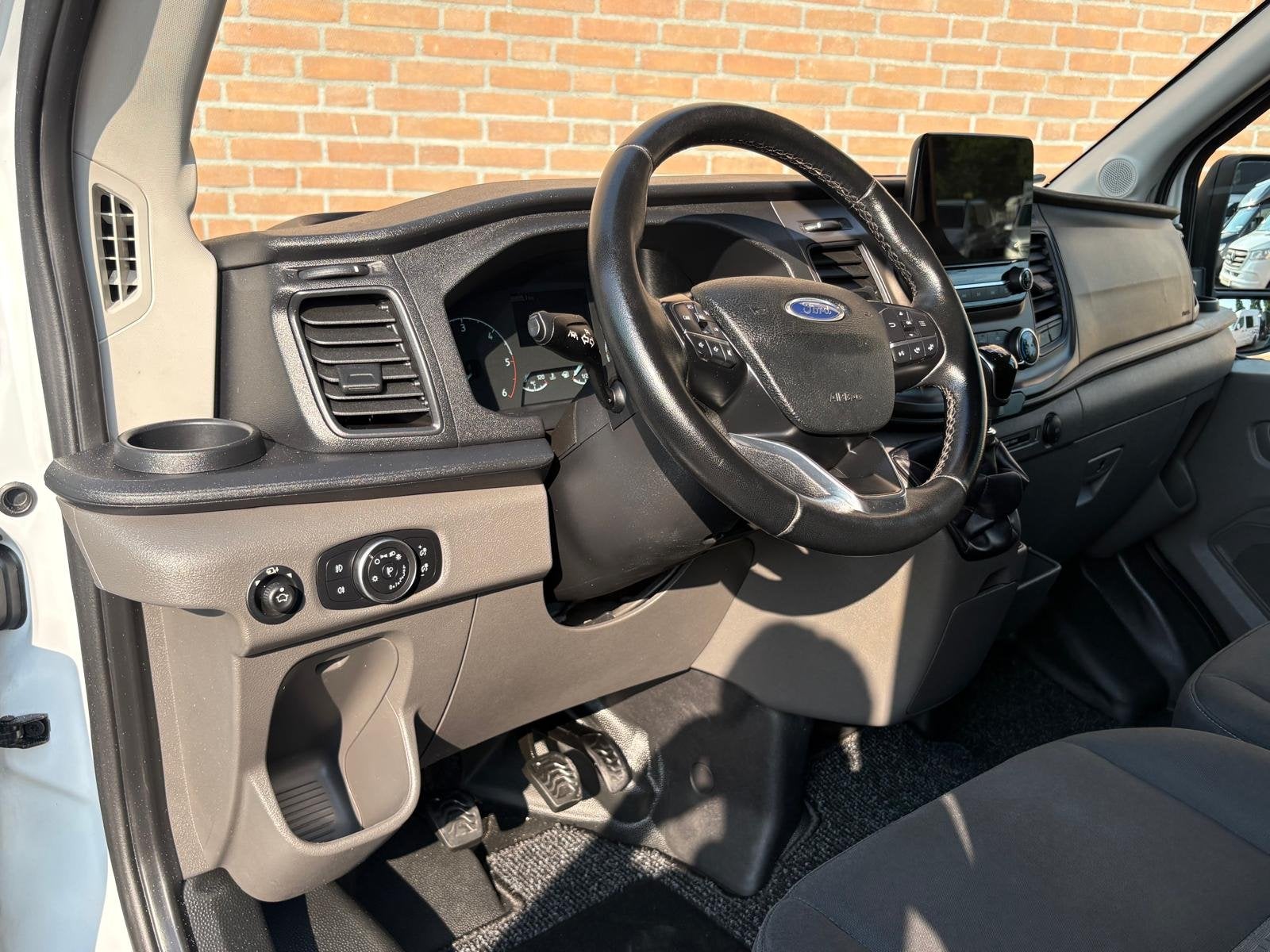 Ford Transit 2.0TDCI 130PK L3H2 Cruisecontrol / Camera / Tre, Voorwielaandrijving, 4 cilinders, Met garantie (alle), Wit