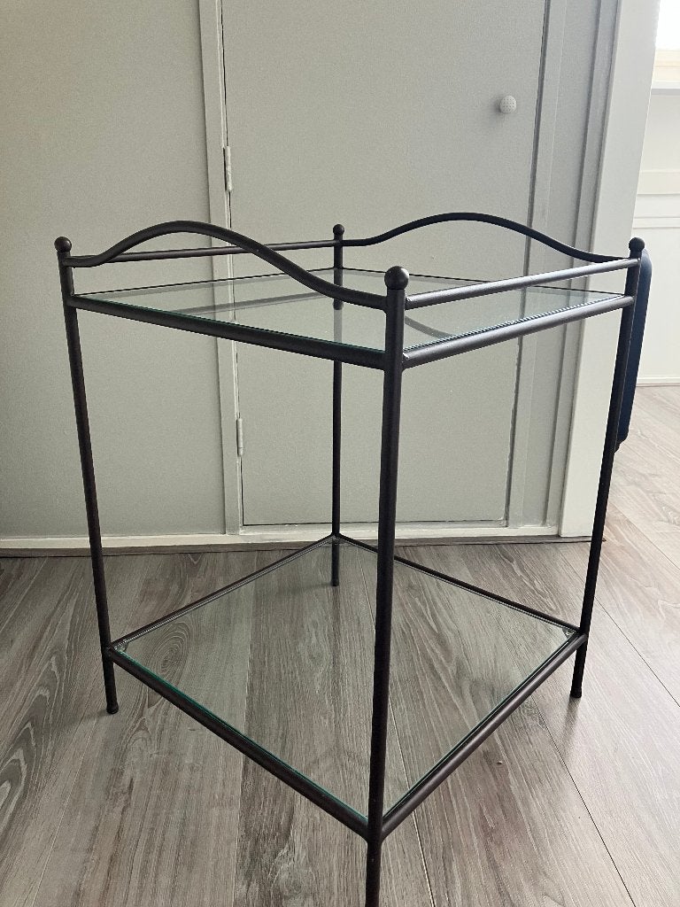 Glazen bijzettafeltje met smeedijzeren frame, Minder dan 55 cm, Gebruikt, Vierkant, Glas