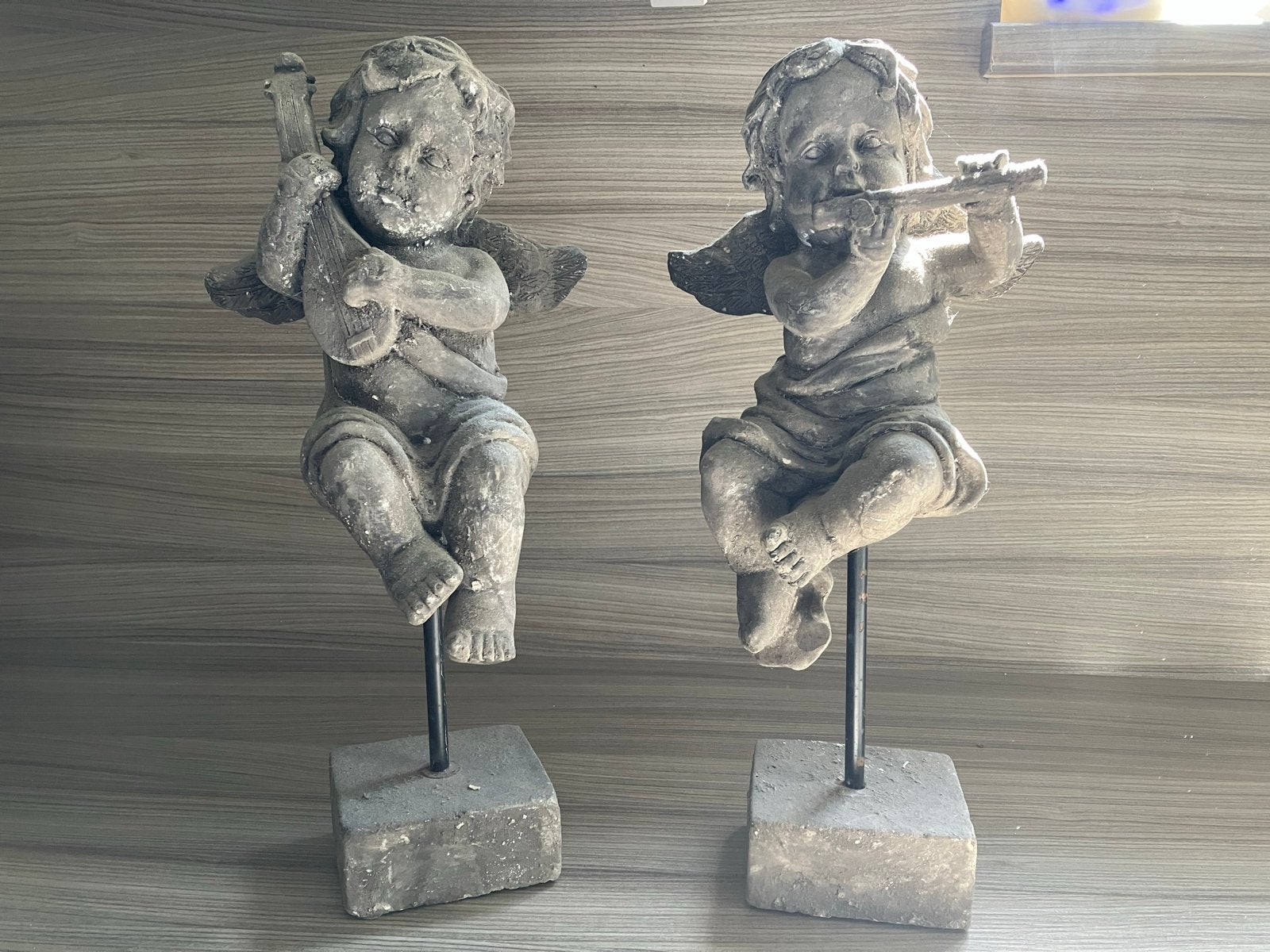 Engeltjes op zuiltje - 40 cm hoog, Ophalen