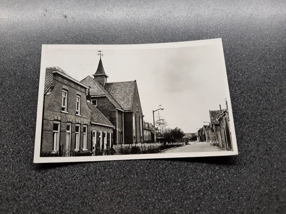 Ooltgensplaat   , Achterweg met Geref.Kerk., Ophalen of Verzenden, Zuid-Holland
