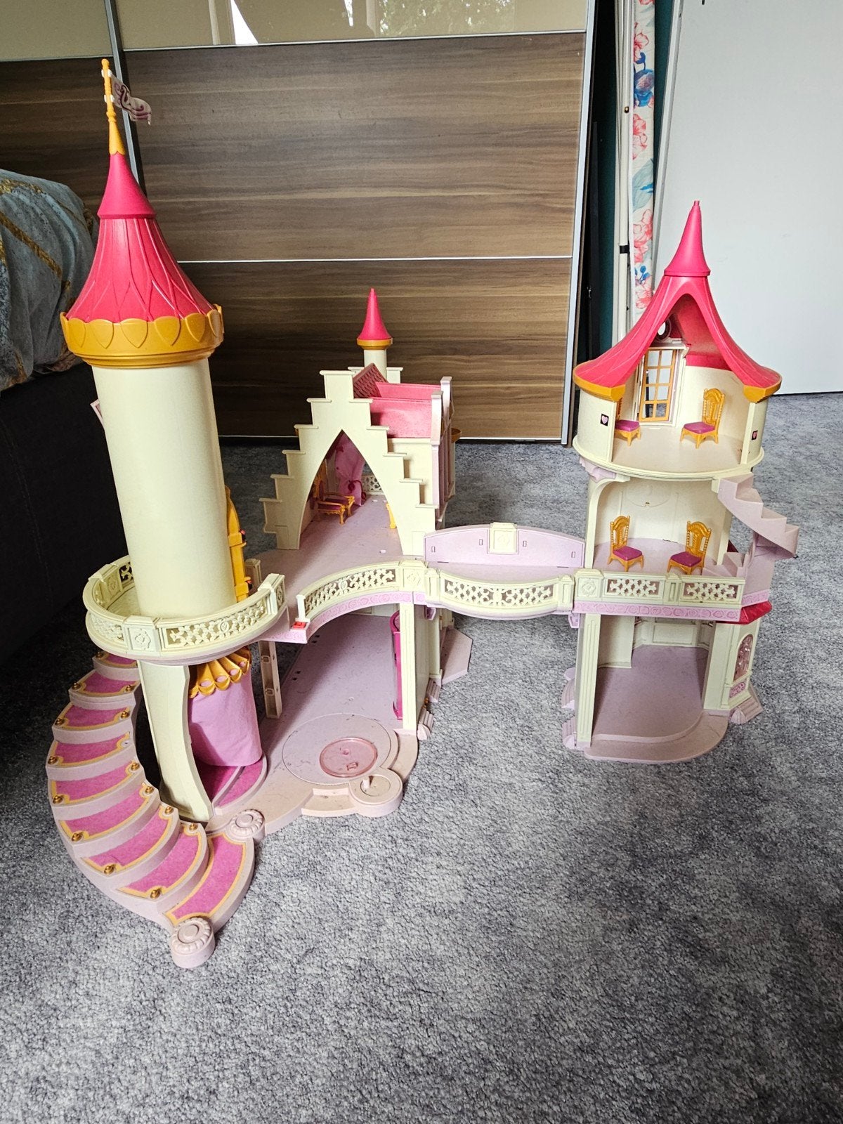 Groot prinsessenkasteel met torens en accessoires, Ophalen, Gebruikt