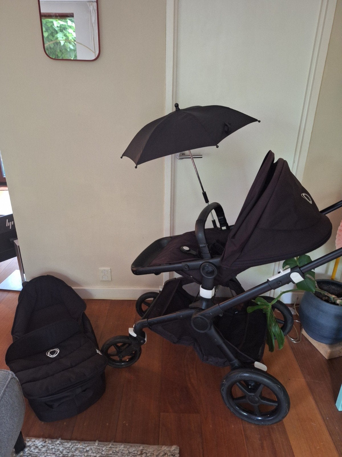Bugaboo Fox 2 - wieg & kinderwagen met paraplu, Kinderen en Baby's, Kinderwagens en Combinaties, Ophalen, Gebruikt, Combiwagen