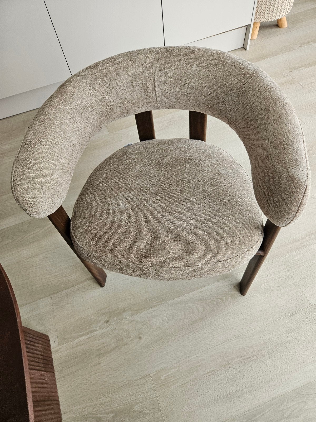 SKLUM eetkamerstoelen met armleuningen, Ophalen, Zo goed als nieuw, Overige kleuren, Stof
