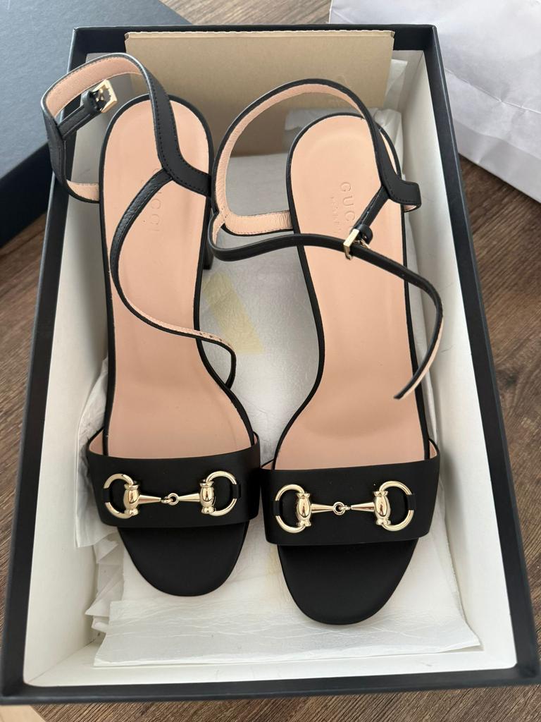 GUCCI hakken, Ophalen of Verzenden, Zo goed als nieuw, Zwart