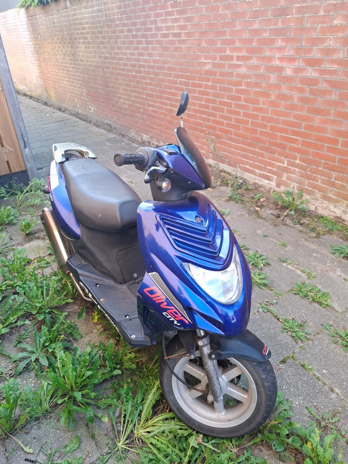 Yamaha Jog-R (opknapper) en CPI Oliver City (rijdend), Ophalen, Gebruikt, Maximaal 45 km/u, Yamaha