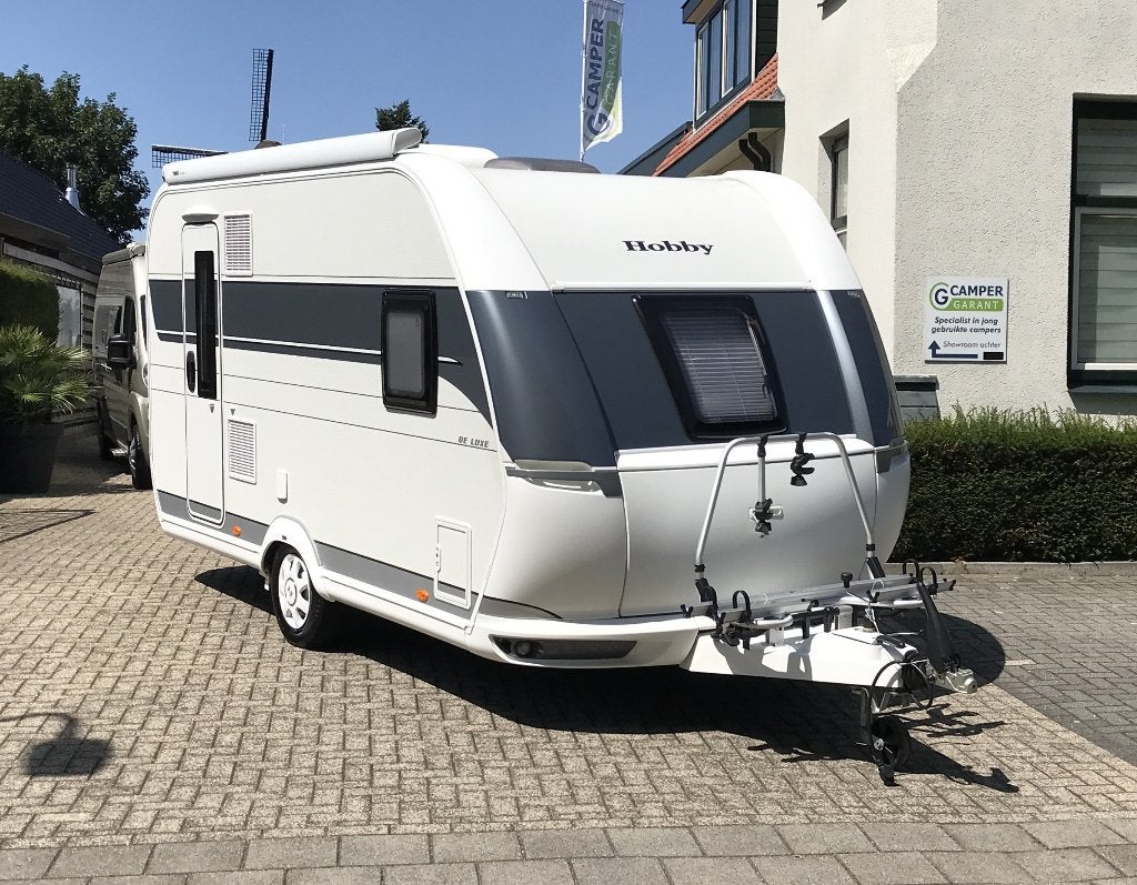 Nieuwstaat Hobby 400 SFE de luxe # Veel optie's #, Caravans en Kamperen, Hobby, Frans bed, Schokbreker, Bedrijf