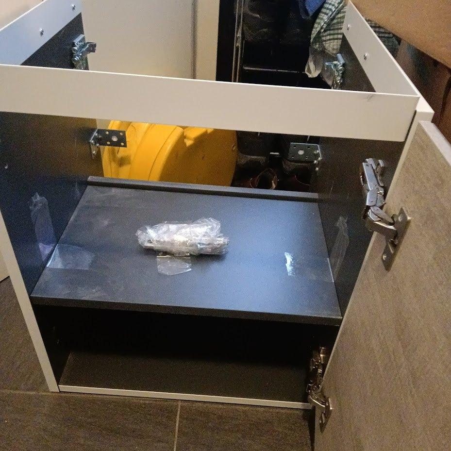 toilet kastje met wasbak en kraan, Ophalen, Nieuw, Wastafel