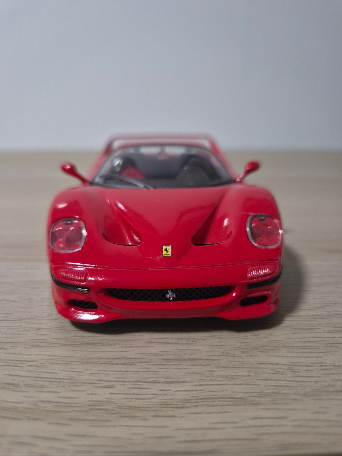 Ferrari F50 Rood  1:24, Hobby en Vrije tijd, Ophalen of Verzenden, Zo goed als nieuw, Maisto