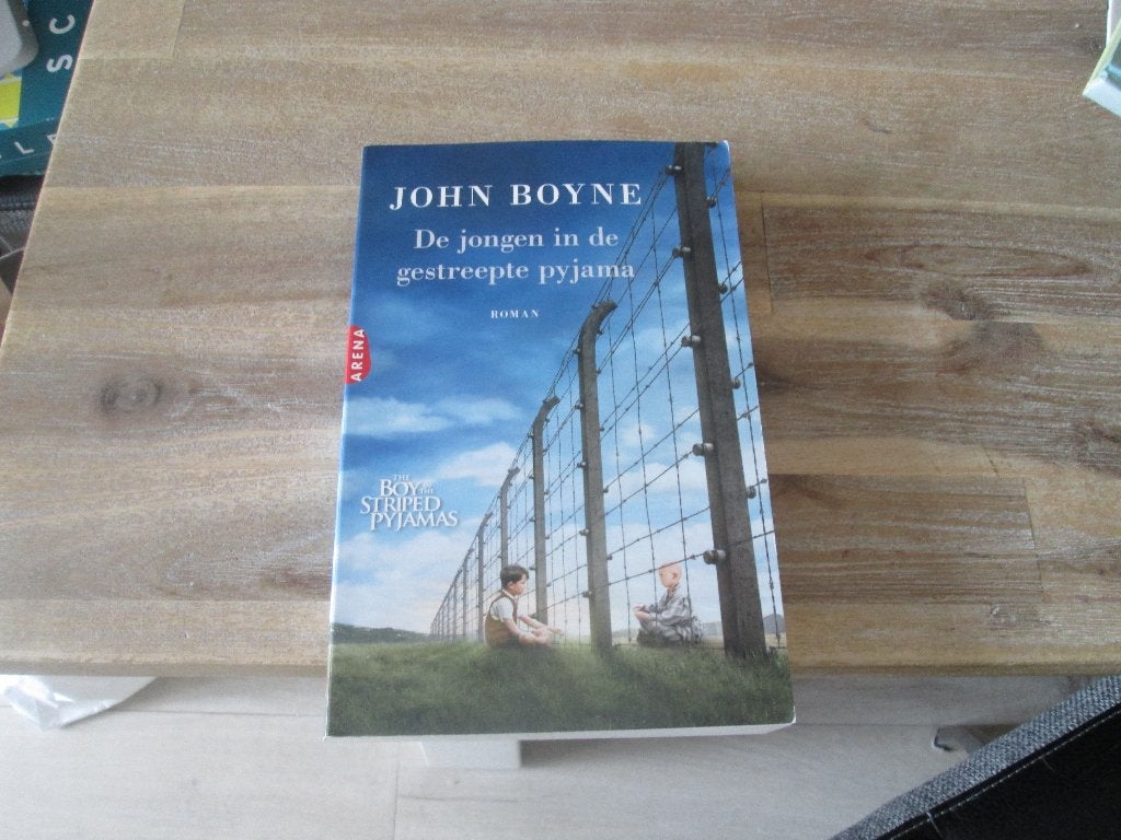 De jongen in de gestreepte pyjama - John Boyne, Boeken, Europa overig, John Boyne, Ophalen of Verzenden, Zo goed als nieuw