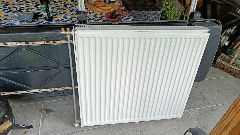 Radiator 90x100 cm, Doe-het-zelf en Verbouw, Verwarming en Radiatoren, Ophalen, Gebruikt, Radiator, 60 tot 150 cm