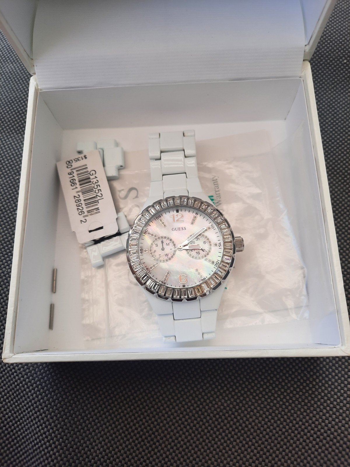 Guess  Horloge G13552L Wit met Strass, Sieraden, Tassen en Uiterlijk, Antieke sieraden, Ophalen of Verzenden, Overige materialen