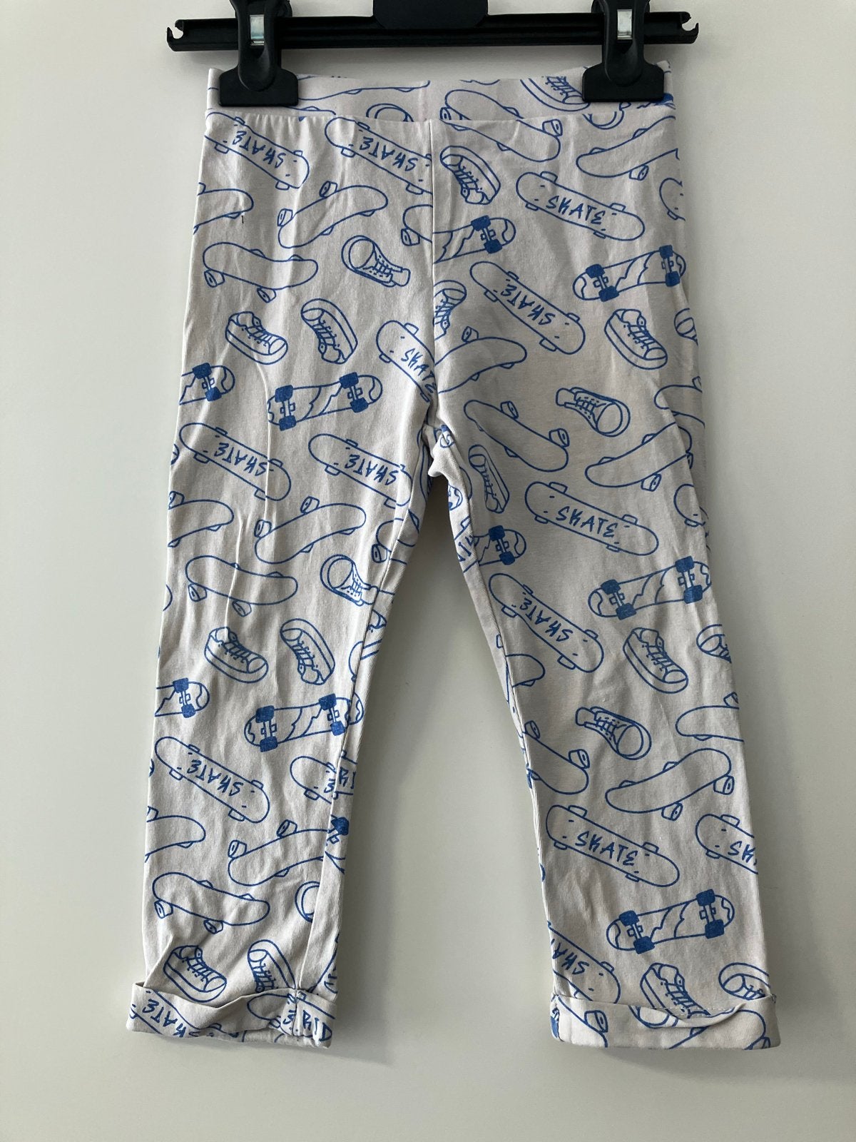 So Cute broekje met Skateboard Print Maat 92 (18-24 mnd), Ophalen of Verzenden, Zo goed als nieuw, Jongen, Broek