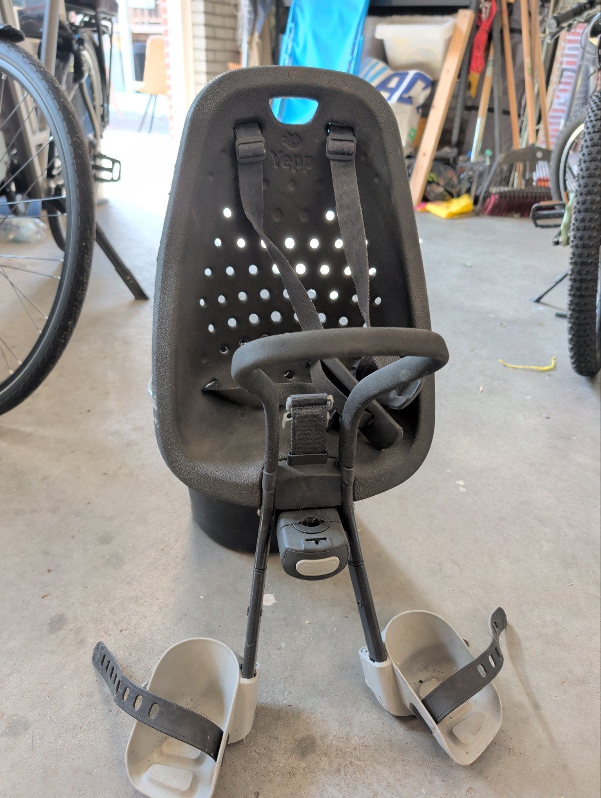 Yepp Fietsstoeltje - Voorzitje, Yepp, Ophalen of Verzenden, Gebruikt, Voetsteuntjes