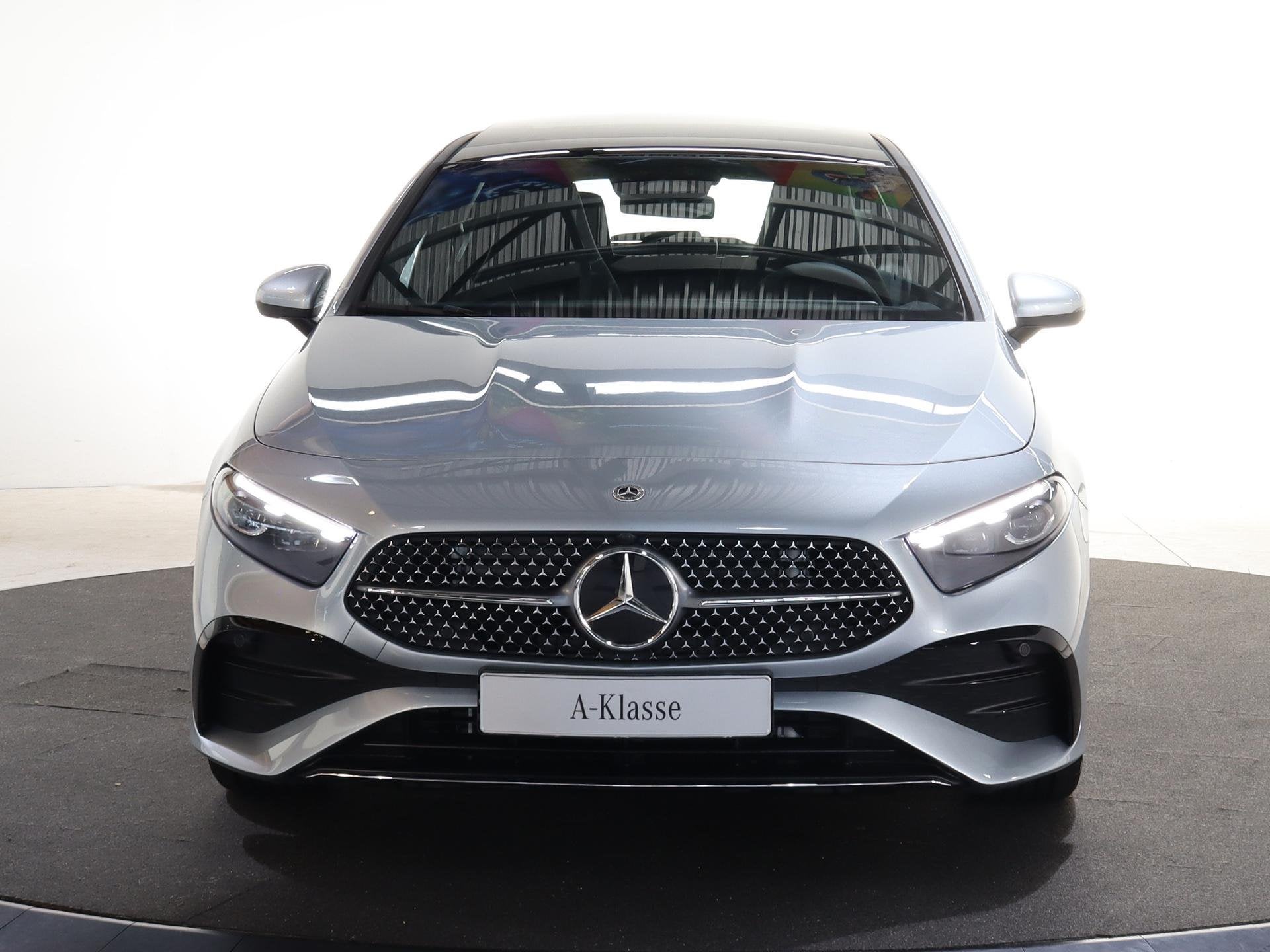 Mercedes-Benz A-klasse 180 Business Solution AMG | 30-06-202, Auto's, Mercedes-Benz, 136 pk, 4 cilinders, Bedrijf, Zilver of Grijs