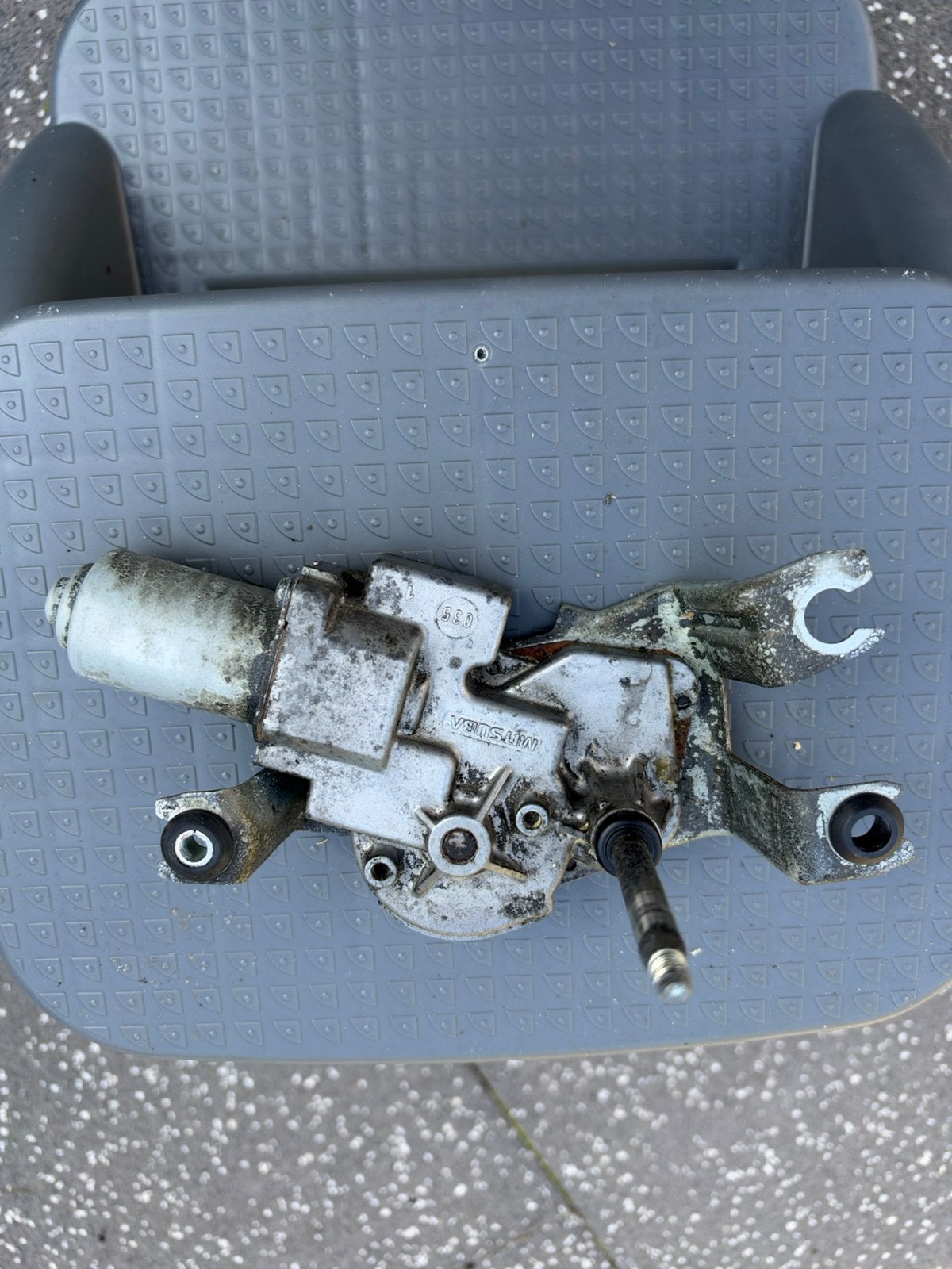 Mercedes A250 W177 achterruitenwissermotor – Mitsuba, Ophalen, Gebruikt