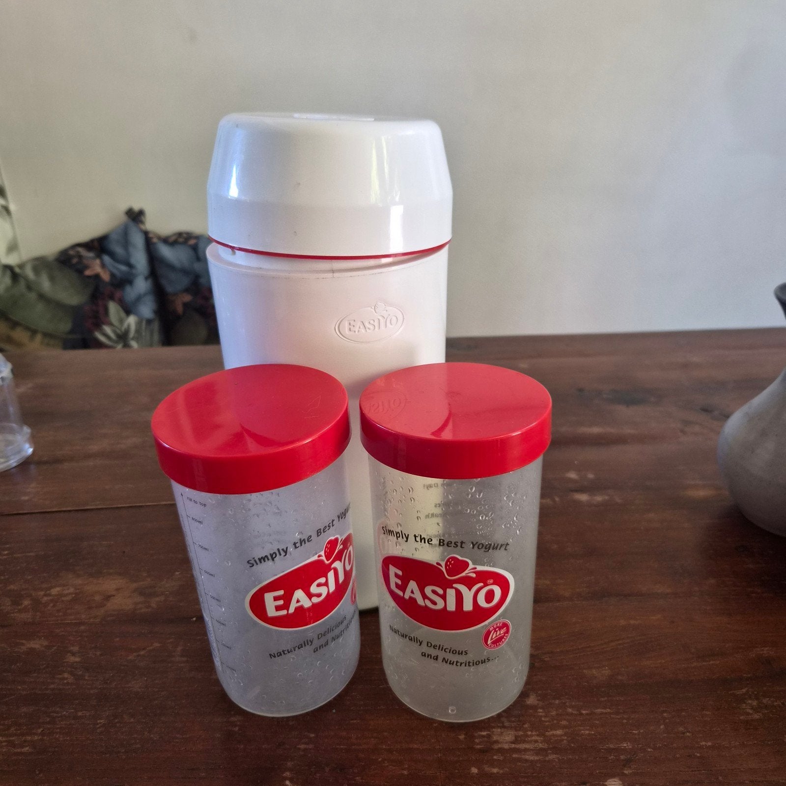 EasiYo Yoghurt Maker + 2 Mengbekers, Ophalen of Verzenden, Gebruikt, Kunststof, Meerkleurig