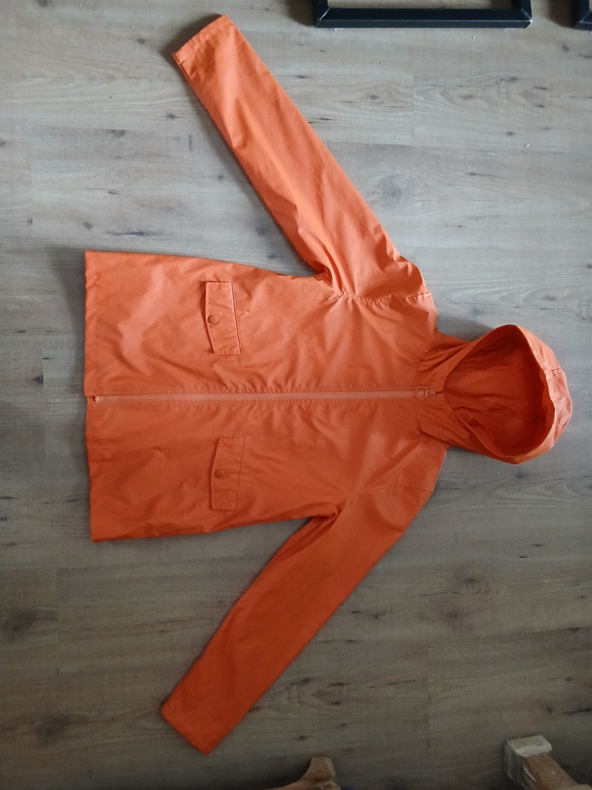 oranje regenjas maat 170, Ophalen of Verzenden, Zo goed als nieuw, Jongen of Meisje, Jas