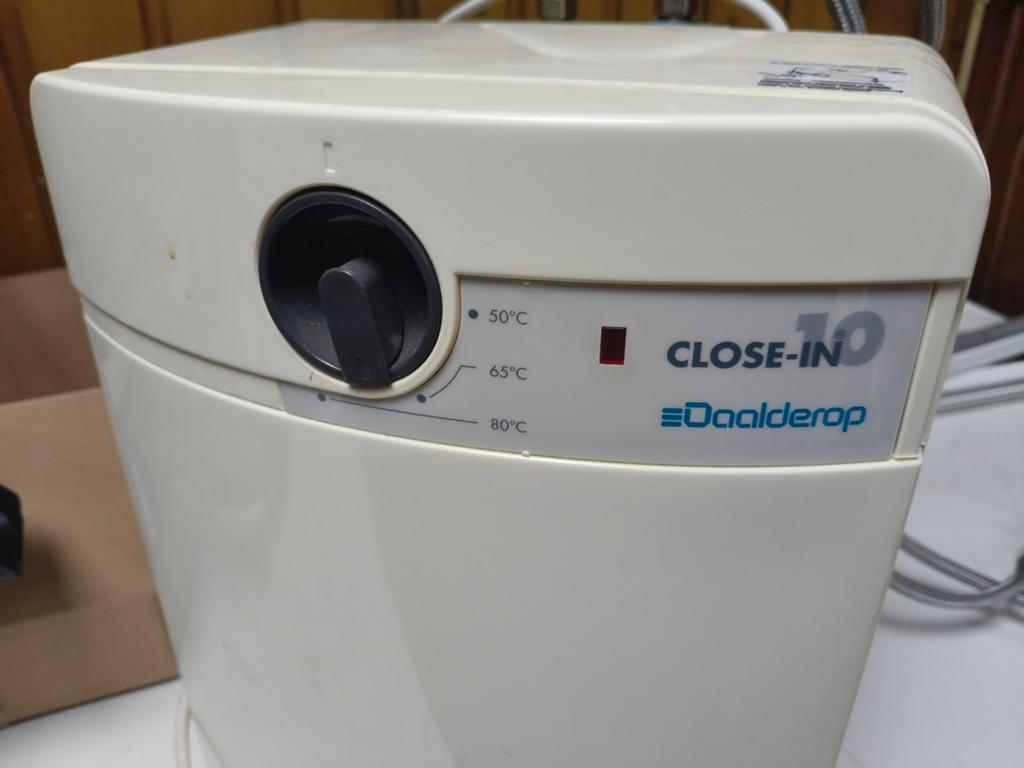 Daalderop Close-in 10 liter boiler, Gebruikt, Aardgas, Minder dan 20 liter, Ouder dan 10 jaar