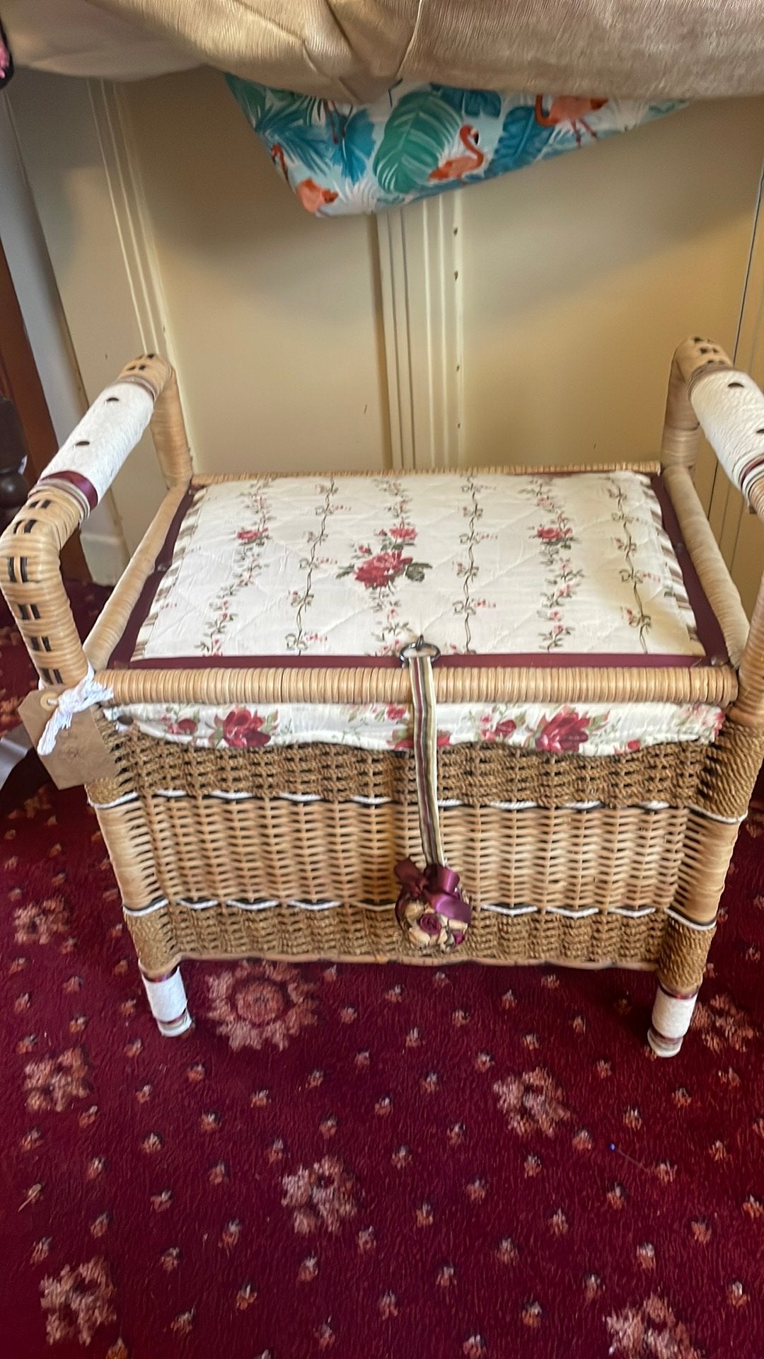 Brocante opbergmand naaimand breimand rozen, Ophalen of Verzenden, Zo goed als nieuw, Knoop of Knopen