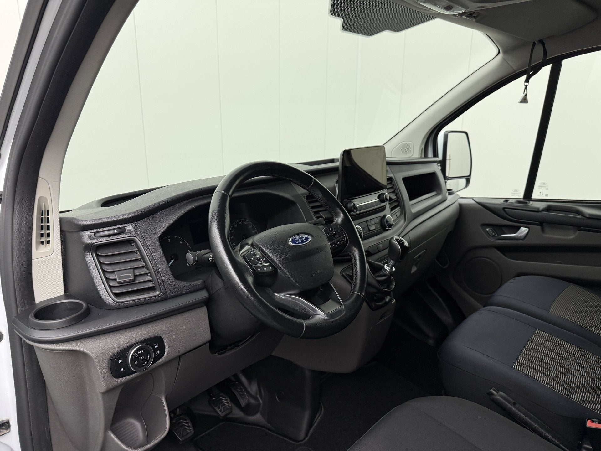 Ford Transit Custom 2.0TDCi 130PK Business | Imperiaal | Mul, Dealer onderhouden, Stof, Gebruikt, Wit