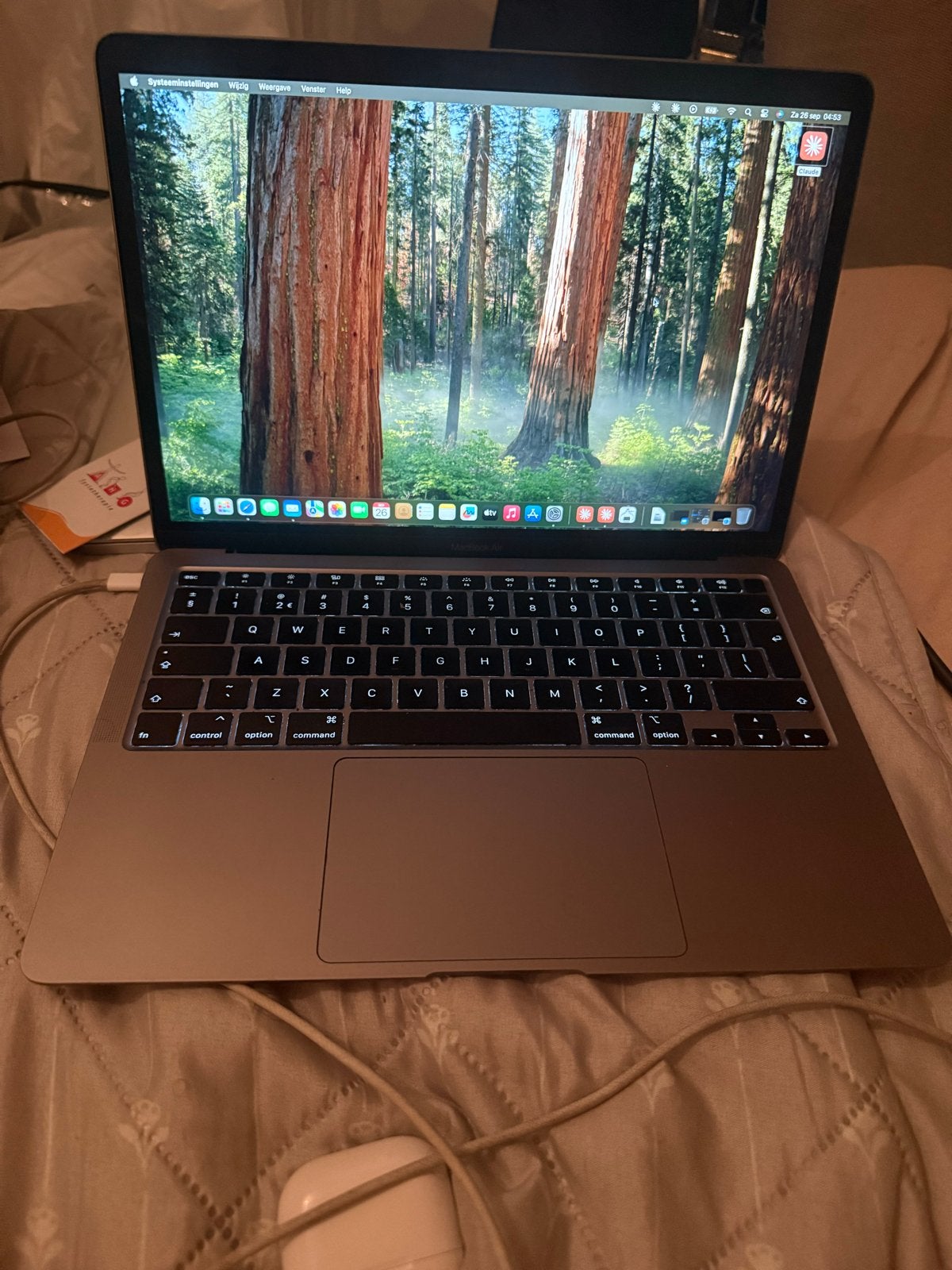 MacBook Air 13” 2020 | i3 | 8GB RAM | 256GB SSD Goede staat