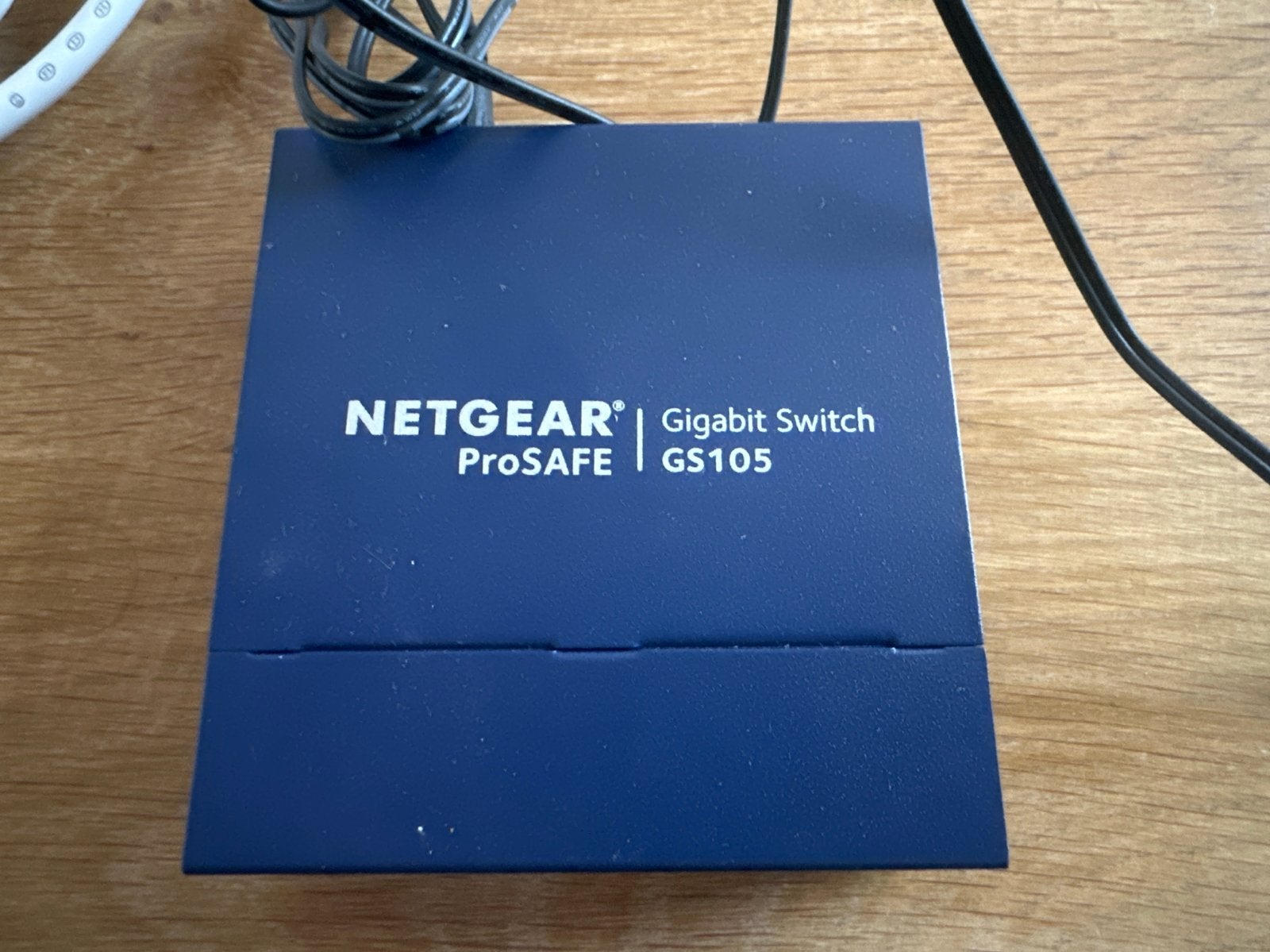 NETGEAR ProSAFE Gigabit Switch GS105, Computers en Software, Ophalen of Verzenden, Gebruikt