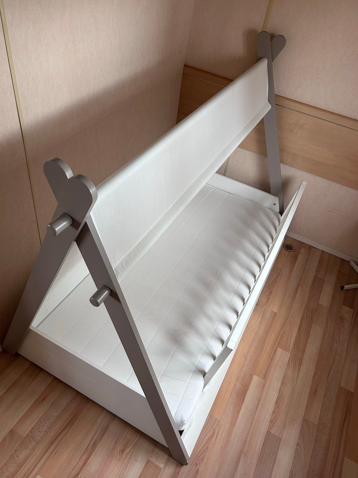 Leuke tippietent peuterbed!, Ophalen, Gebruikt, 70 tot 85 cm, 140 tot 160 cm
