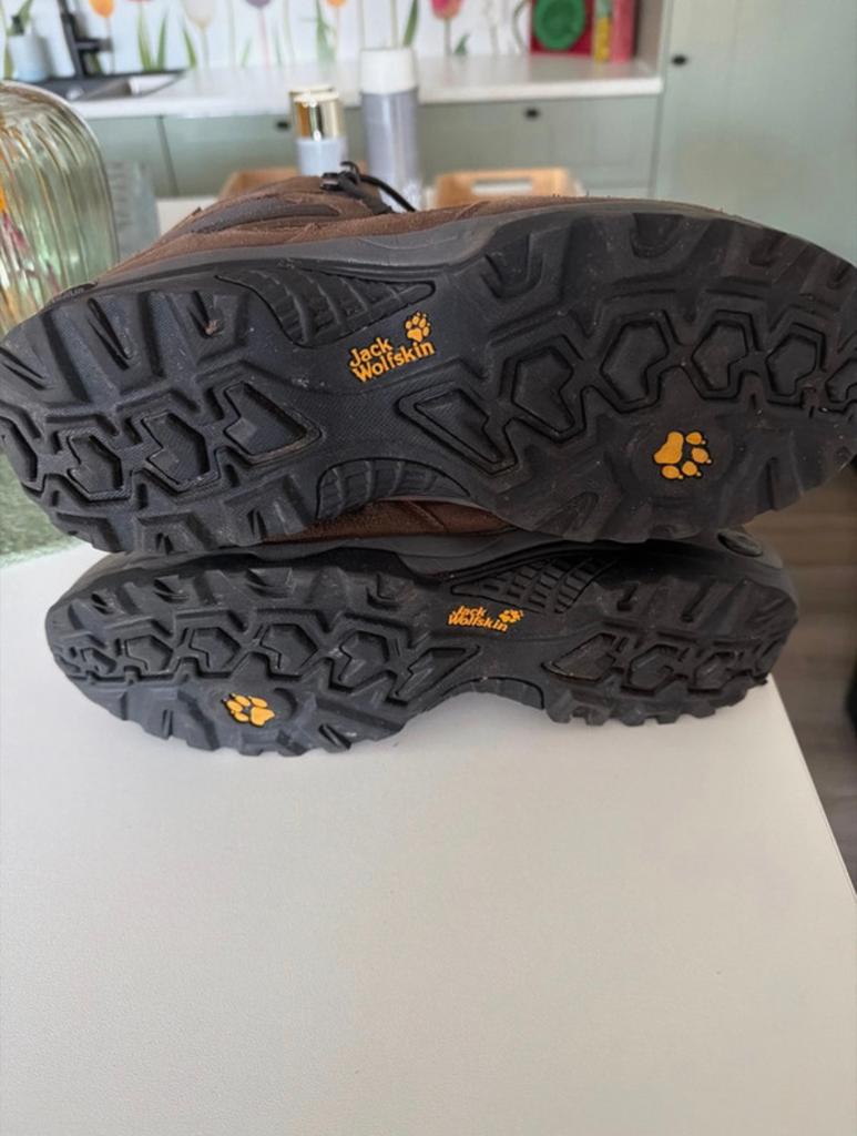 Wandelschoenen, Ophalen of Verzenden, Zo goed als nieuw