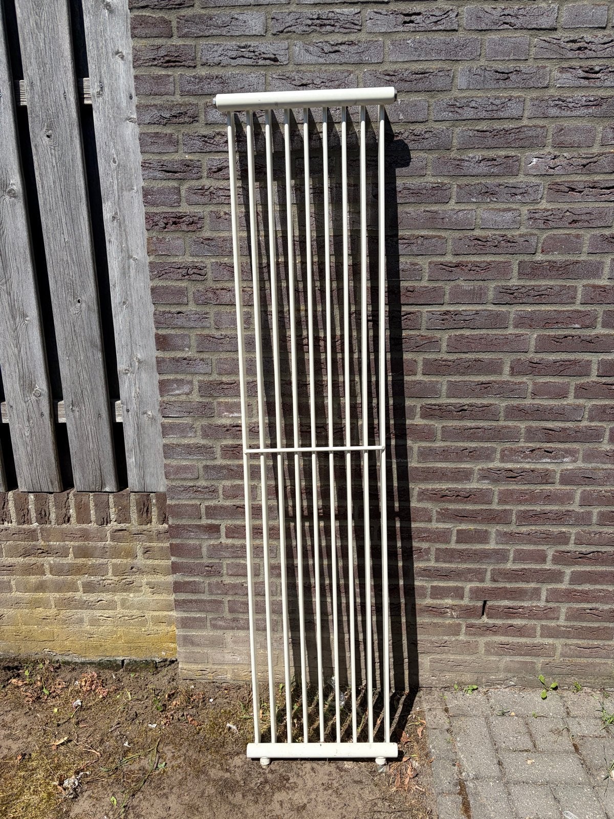 Witte verticale radiator, gebruikt, Doe-het-zelf en Verbouw, Verwarming en Radiatoren, Ophalen, Gebruikt, Radiator, Minder dan 60 cm