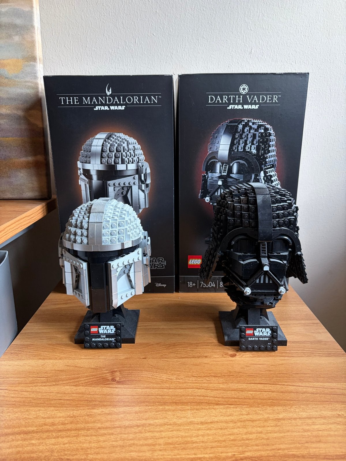 LEGO Star Wars: Darth Vader & The Mandalorian Helmen, Verzamelen, Star Wars, Ophalen of Verzenden, Zo goed als nieuw, Beeldje of Buste