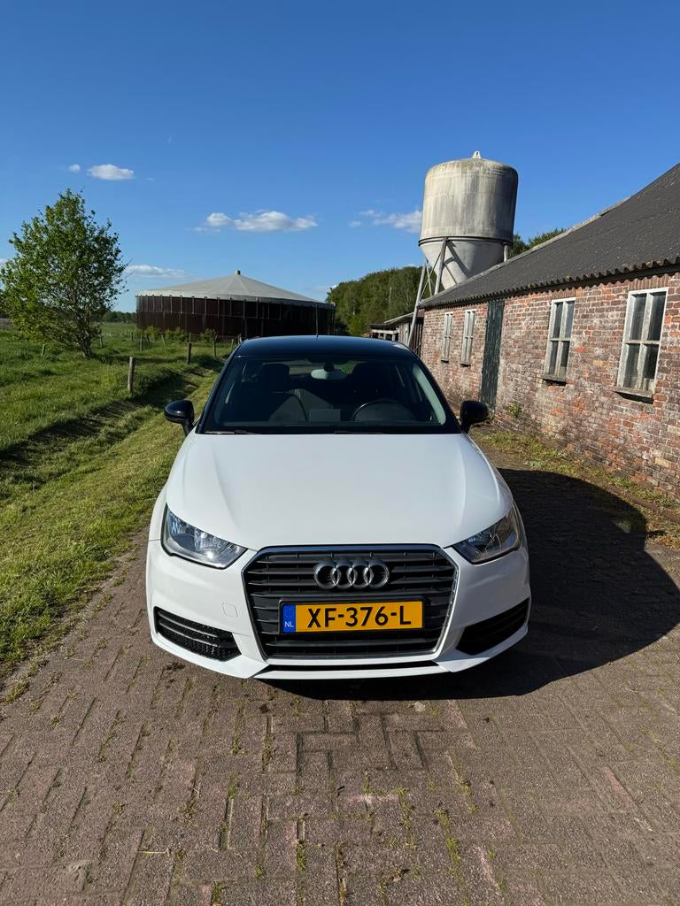 Audi A1 1.0 Tfsi 82pk 2017 Wit, Voorwielaandrijving, Stof, Wit, 24 km/l