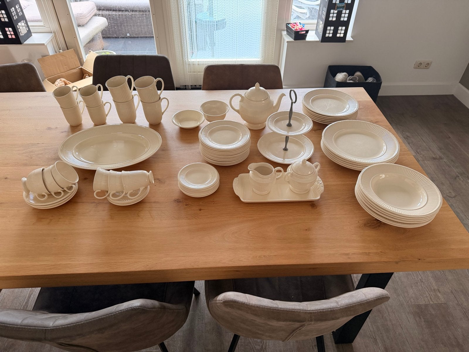 Wedgewood Edme - Uitgebreid servies, Huis en Inrichting, Gebruikt, Overige merken, Ophalen of Verzenden, Compleet servies