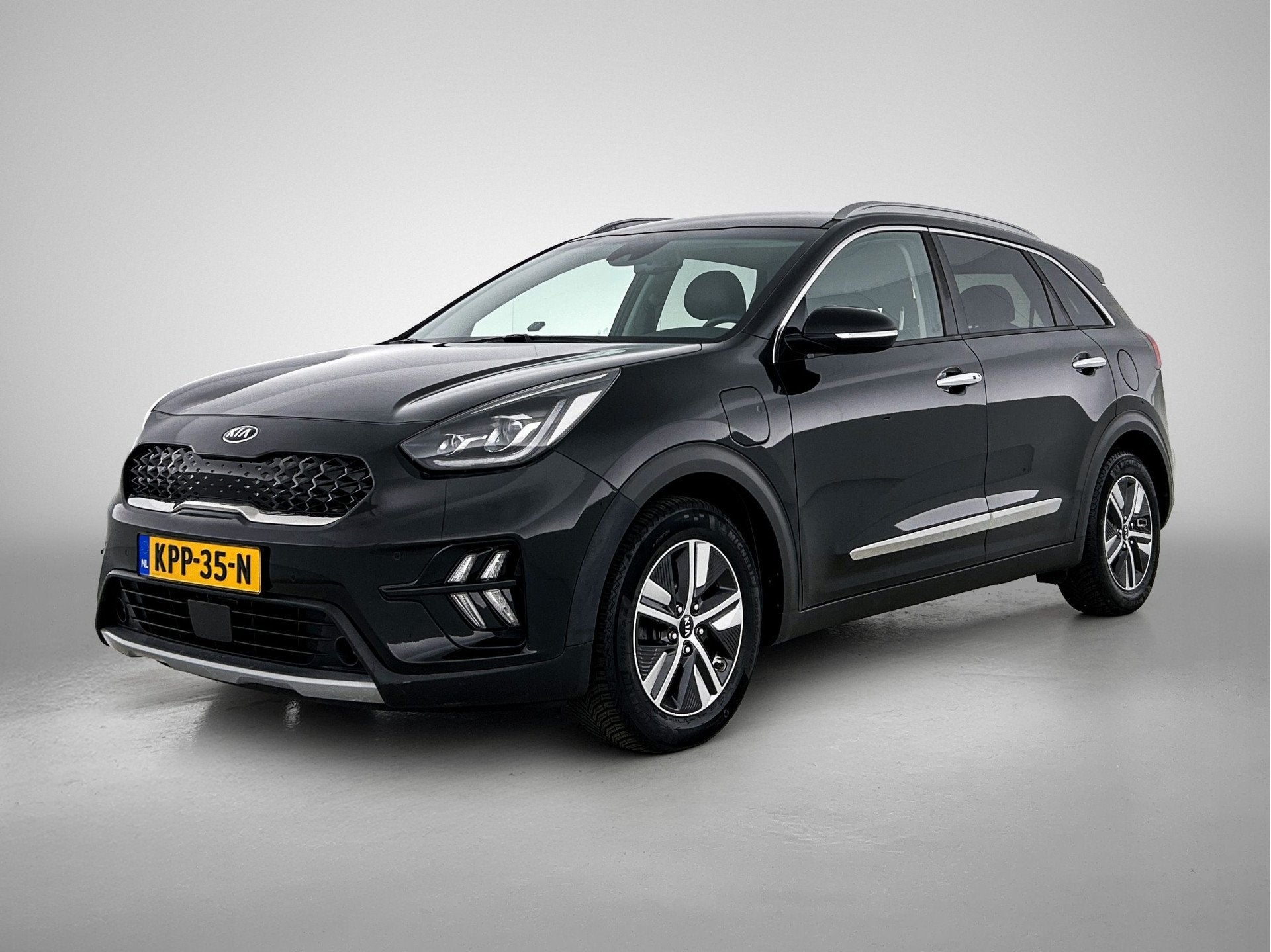 Kia Niro 1.6 GDi Plug in Hybrid ExecutiveLine | Leder | Came, Auto's, Kia, 12 maanden, Gebruikt, Zwart, Bedrijf