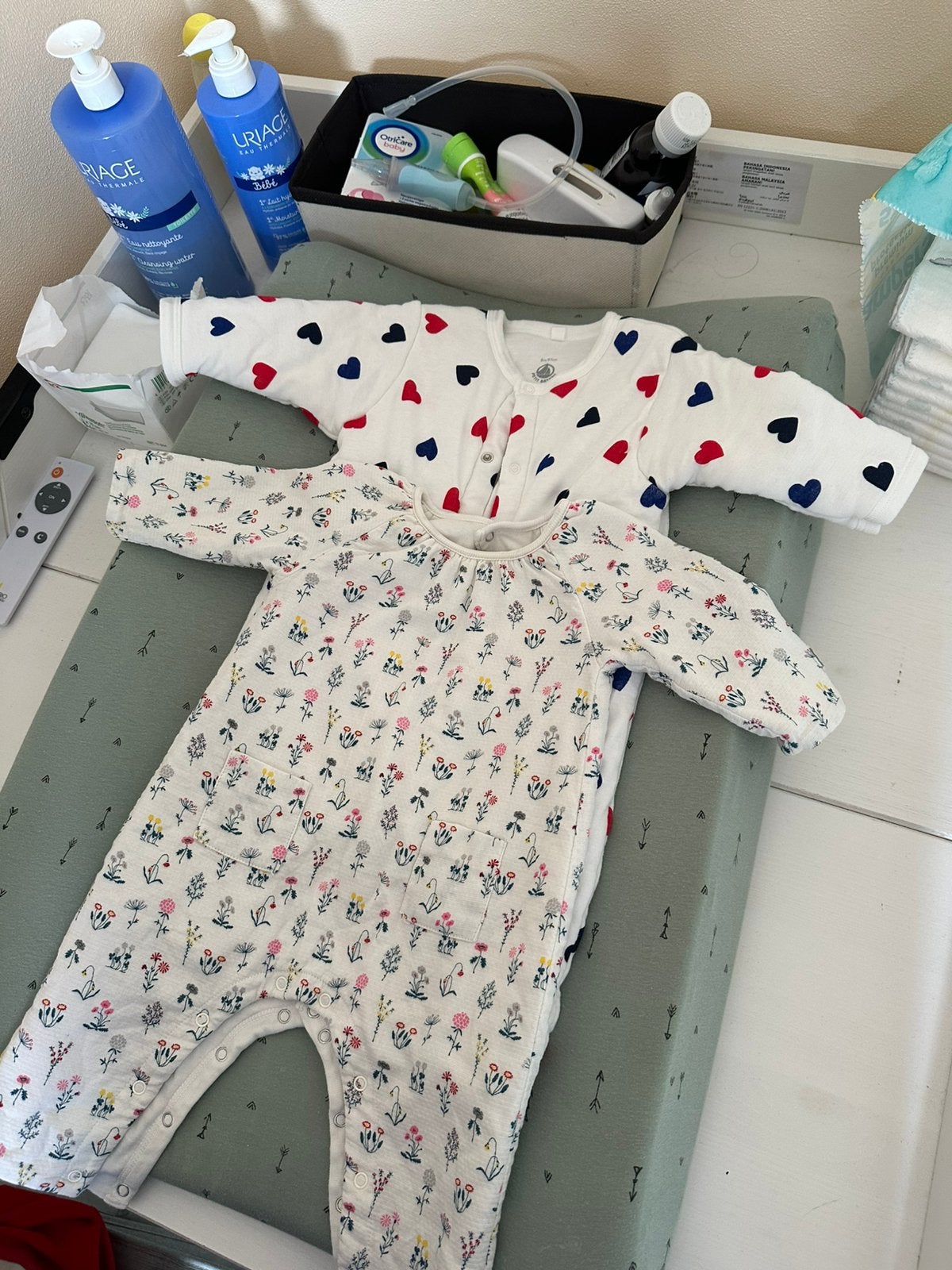 Twee Baby boxpakjes Petit Bateau, Kinderen en Baby's, Ophalen of Verzenden, Zo goed als nieuw