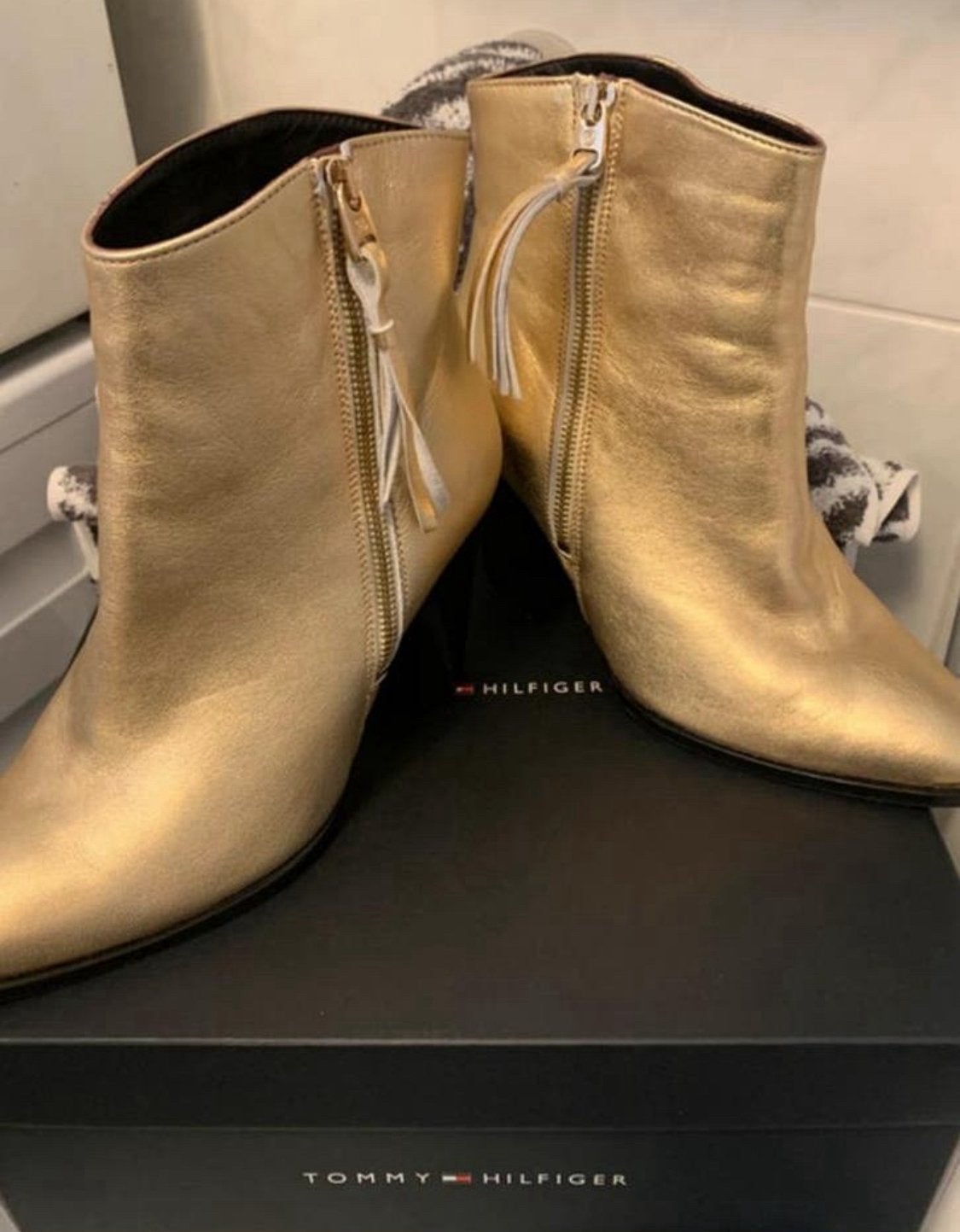Goudkleurige laarsjes/ Tommy Hilfiger, Ophalen of Verzenden, Zo goed als nieuw, Overige kleuren