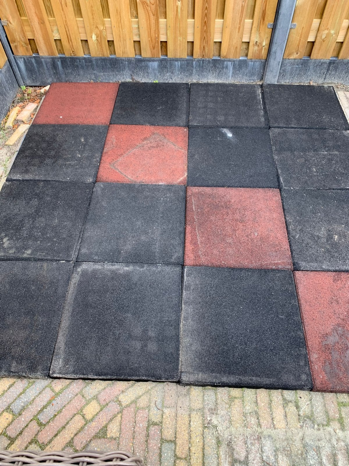 Rubberen tegels 50x50x5 cm - 35 stuks, Ophalen, Gebruikt, Overige typen, Rubber