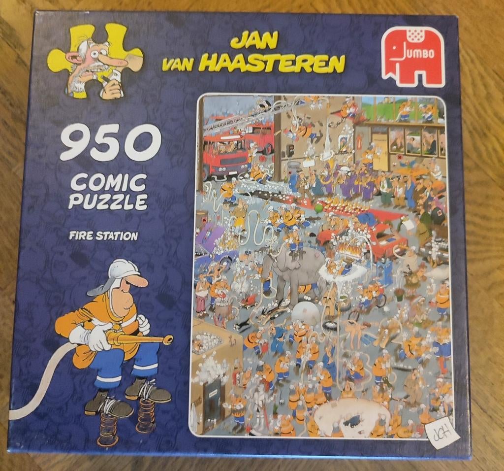 Jan van Haasteren puzzel "Fire station" - 950 stukjes, Ophalen of Verzenden, 500 t/m 1500 stukjes, Gebruikt, Legpuzzel