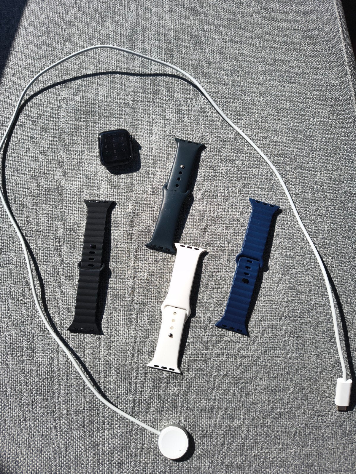 Apple Watch SE 2020 40mm Wifi + 4 bandjes en oplader, Gebruikt, Zwart, IOS, Ophalen of Verzenden