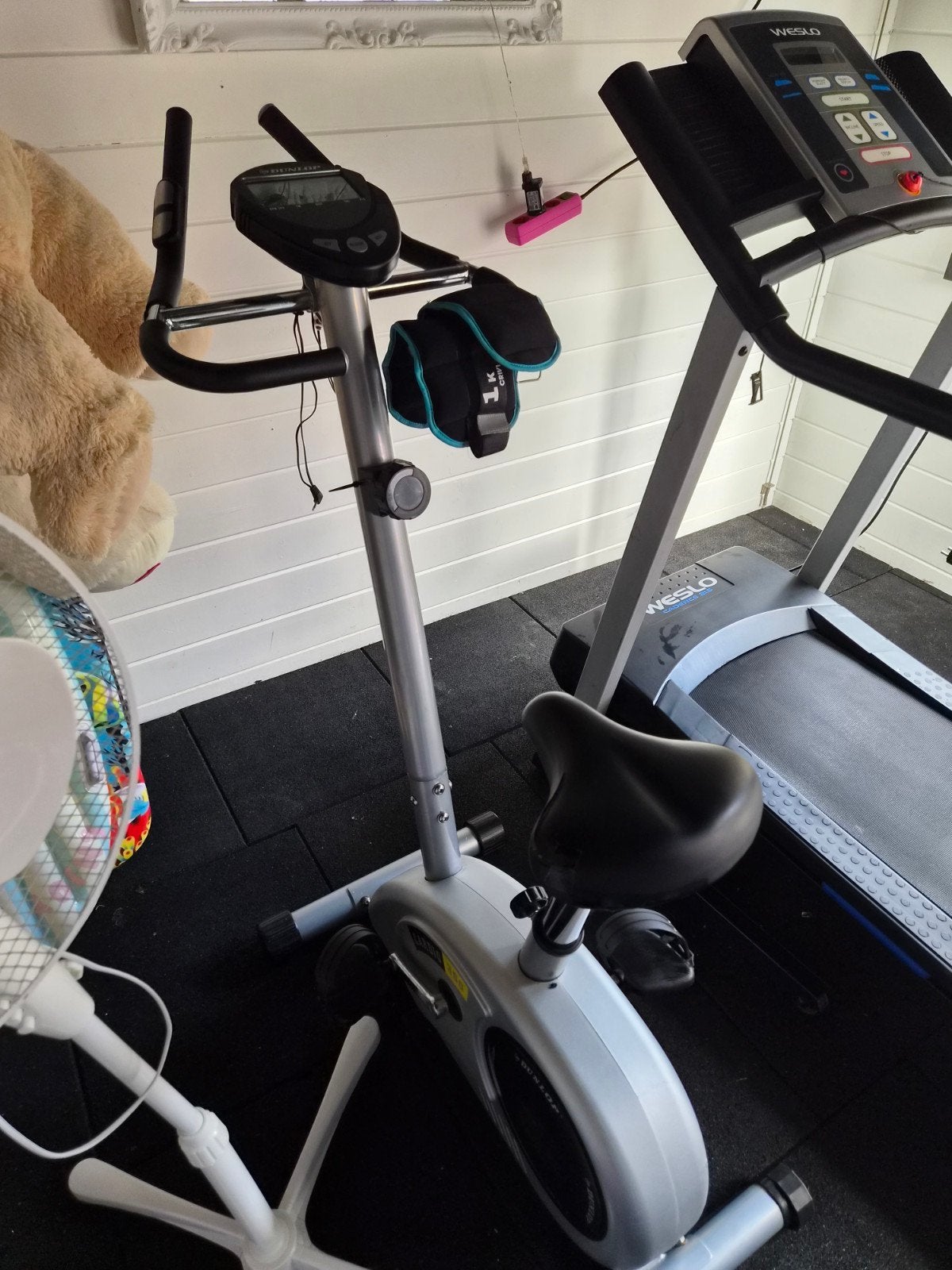 Hometrainer - Ideaal voor thuisworkouts, Gebruikt, Ophalen of Verzenden, Metaal, Benen