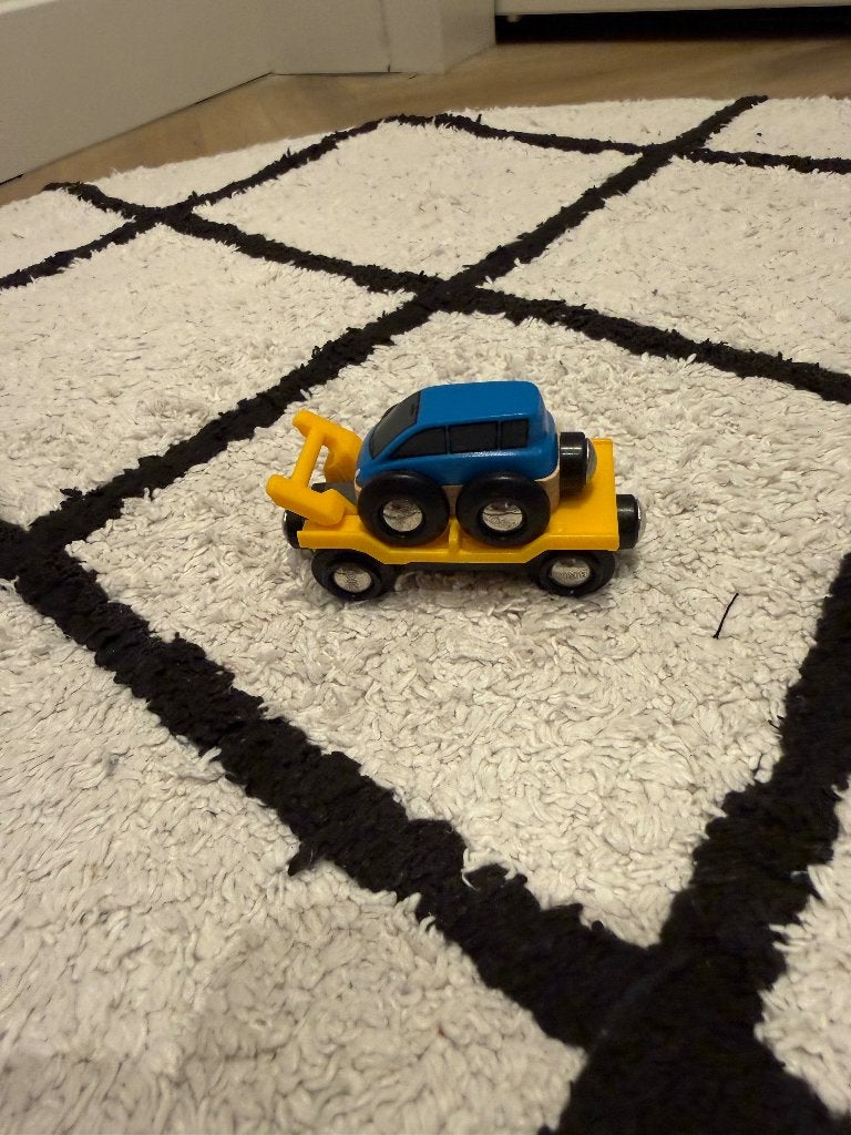 Heel goed geel Brio houten trein auto transport 33577 set, Ophalen of Verzenden, Zo goed als nieuw