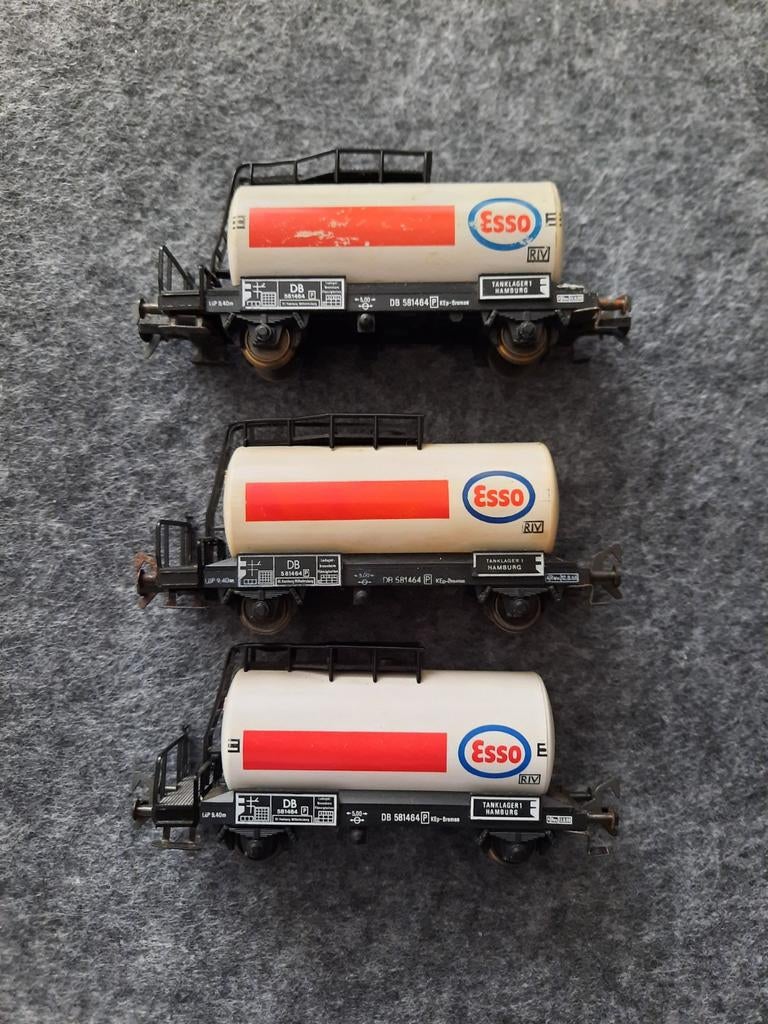 Fleischmann H0 1/87 - Drie Esso ketelwagens, Gebruikt, Gelijkstroom, Fleischmann, Wagon