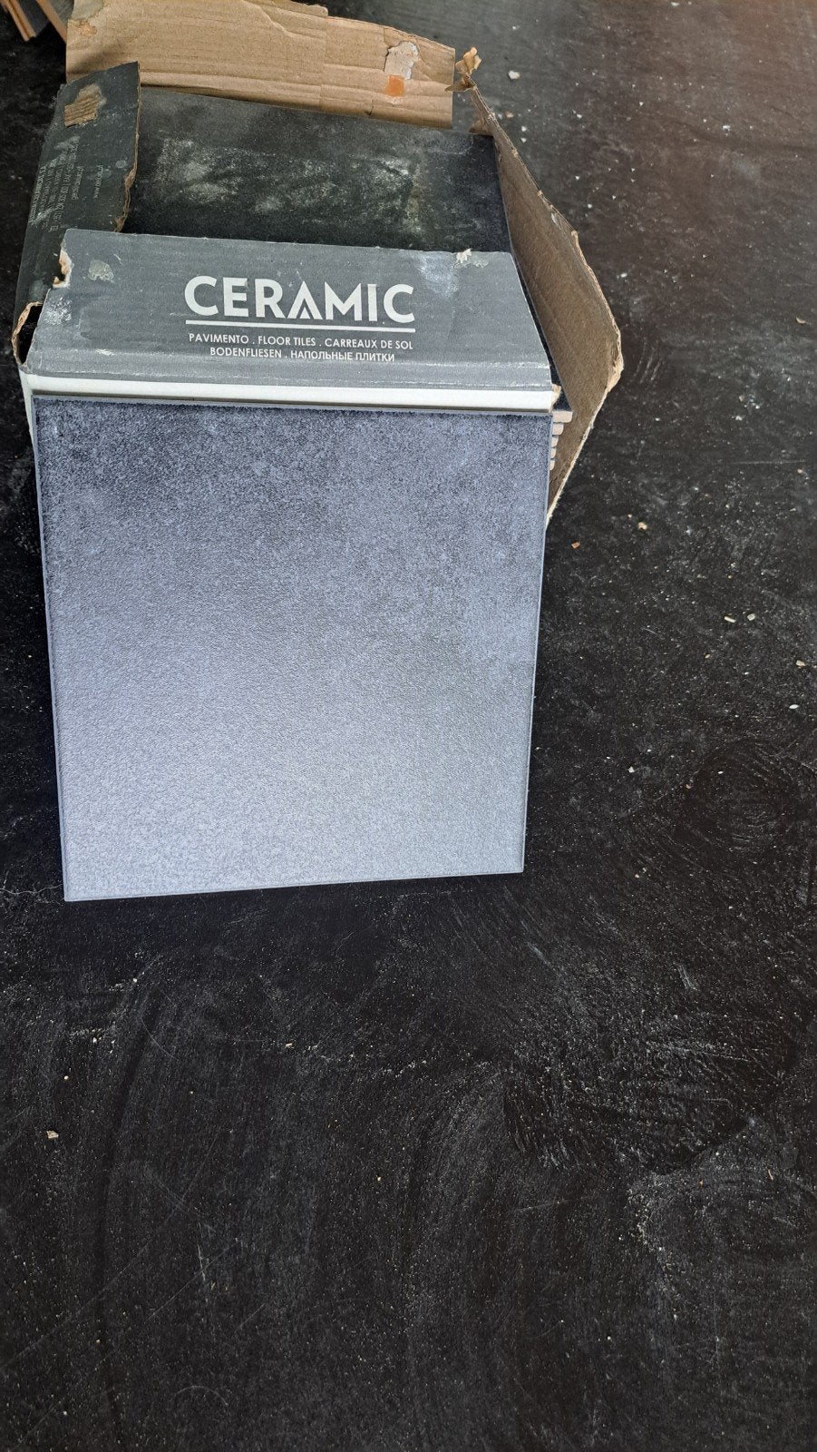 25 stuks keramische tegels 20x20 cm - Zwart/Antraciet, Doe-het-zelf en Verbouw, Ophalen, Keramiek, Nieuw, 20 tot 40 cm