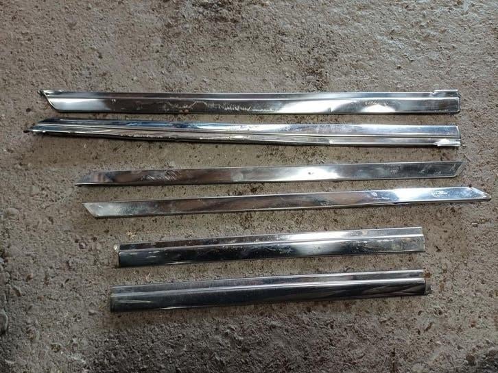 Set rvs lijsten voor de deuren jeep grand wagoneer, Auto-onderdelen, Carrosserie en Plaatwerk, Ophalen of Verzenden, Voor, Jeep