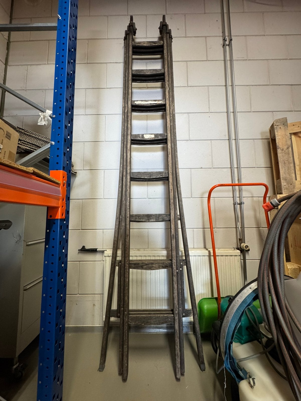 3 delig uitschuifladder uitgebogen hout (glazenwassers), Ophalen, Gebruikt, Ladder, Opvouwbaar of Inschuifbaar