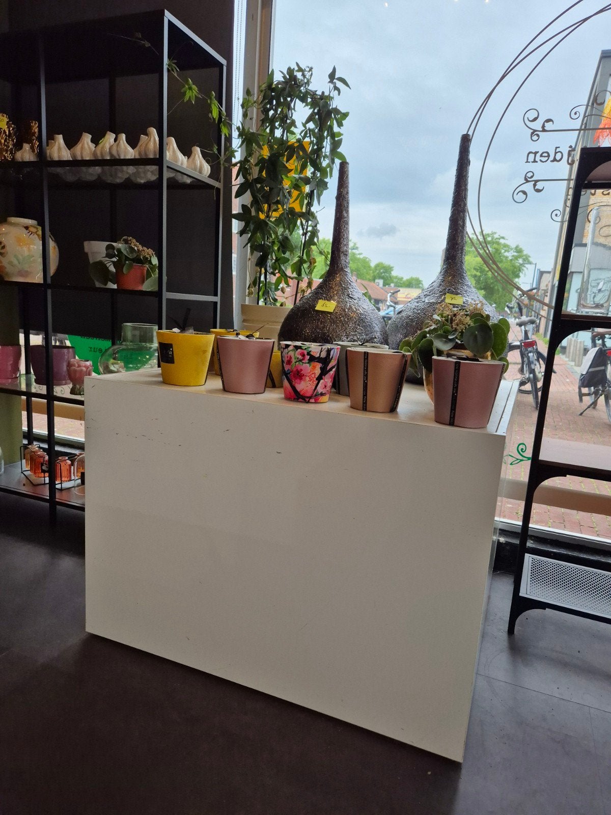 Witte presentatietafel / kasten voor winkel of beurs, Overige materialen, Gebruikt, Ophalen of Verzenden, 60 cm of meer