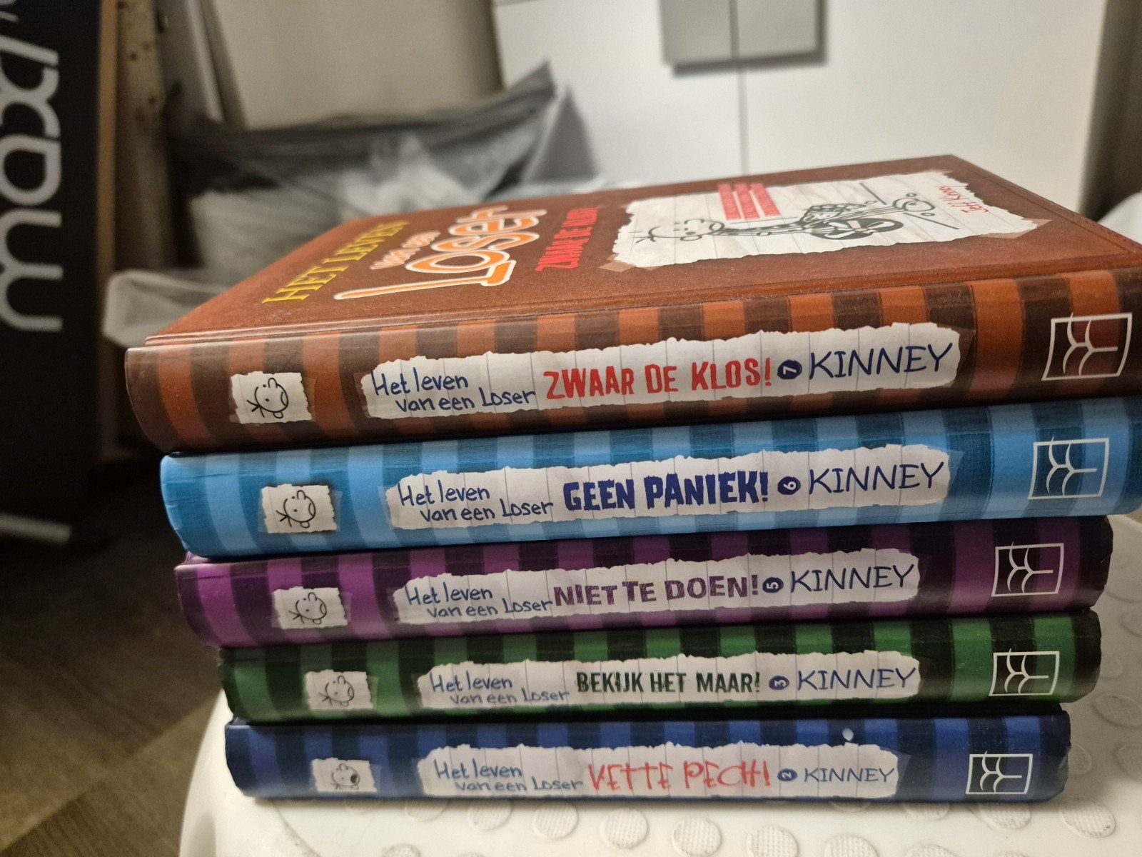 Het leven van een Loser - 5 boeken van Jeff Kinney, Boeken, Ophalen of Verzenden, Zo goed als nieuw, Jeff Kinney, Fictie algemeen